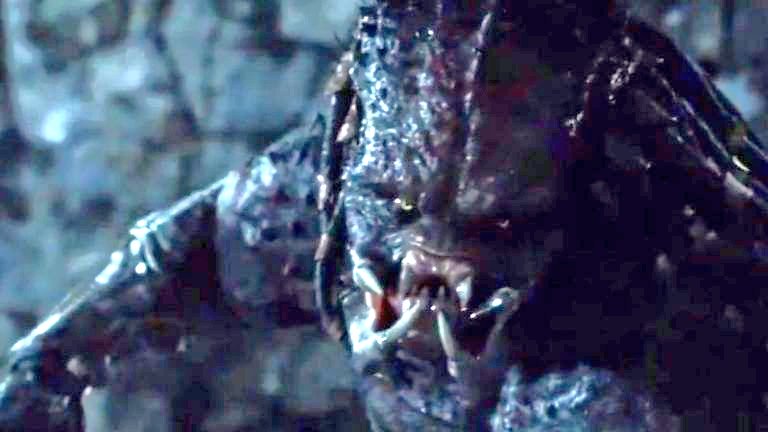 TvCthulhu's tweet image. El Ultimate Predator se deja ver algunos cuadros  en el nuevo spot de la película
#Predator
#UltimatePredator