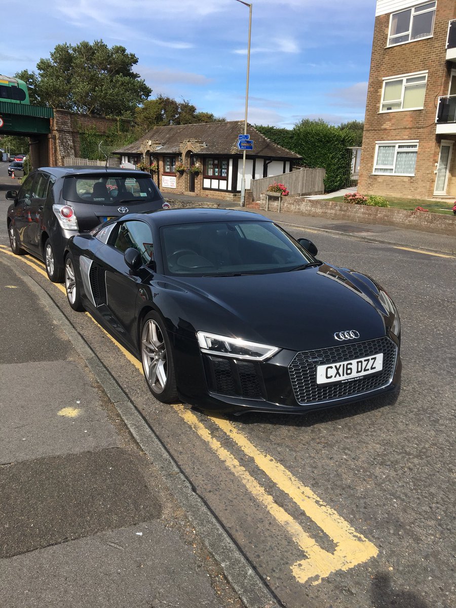 StuartKray's tweet image. Gotta love friends in high places...
What a machine V10 Audi R8
Game changer....