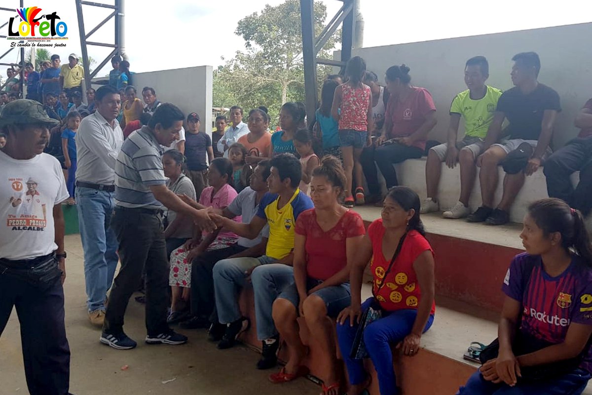 El Ing. Welinton Serrano junto al Concejal Kleber Olalla y dirigentes de comunidades de la Parroquia Puerto Murialdo; mantuvieron una reunión de trabajo, acordaron iniciar gestiones para la realización de una nueva vía que conectará la comunidad Cascabel y Centro Huino.