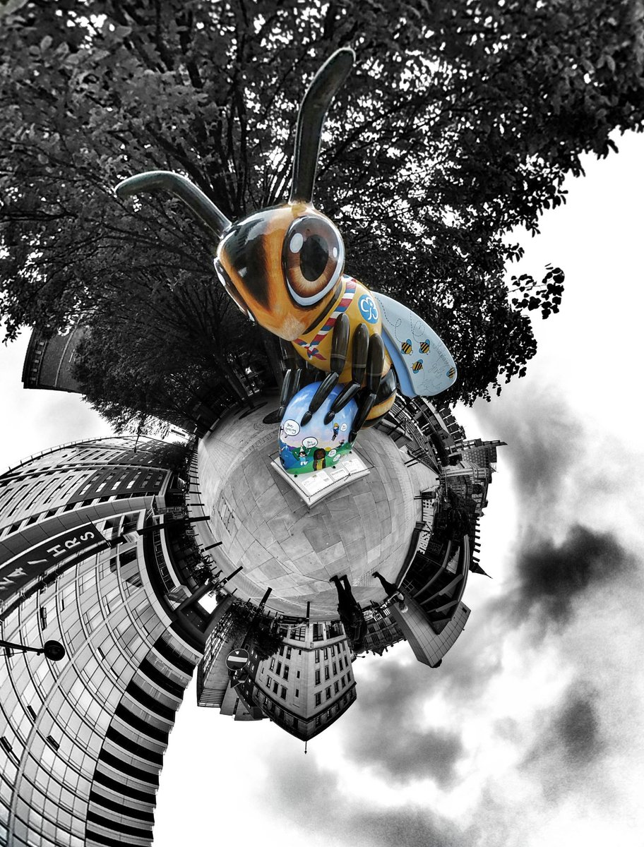Jonnybentley360's tweet photo. Agnes Bee-den Powell!
Created by @JodieSilverman
Sponsered by @GirlguidingMcr

Here is my official shot taken before the swarm day!
Want this picture? you can get Prints, Posters, T-shirts and Digital Copies all for charity just message! https://t.co/Rjcb9iRp30