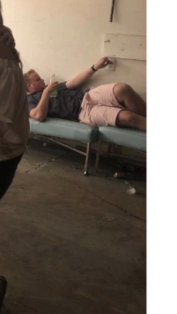 AlphaDogBoners's tweet photo. Classes haven’t started for everyone yet... but what a solid start to the year. AΔΣ alum Max Hytone reaches for another year of college. Not a wiener of the week... but undoubtedly a wiener. Stay tuned this Sunday for this years first #WienerOfTheWeek https://t.co/G14goW0q2V