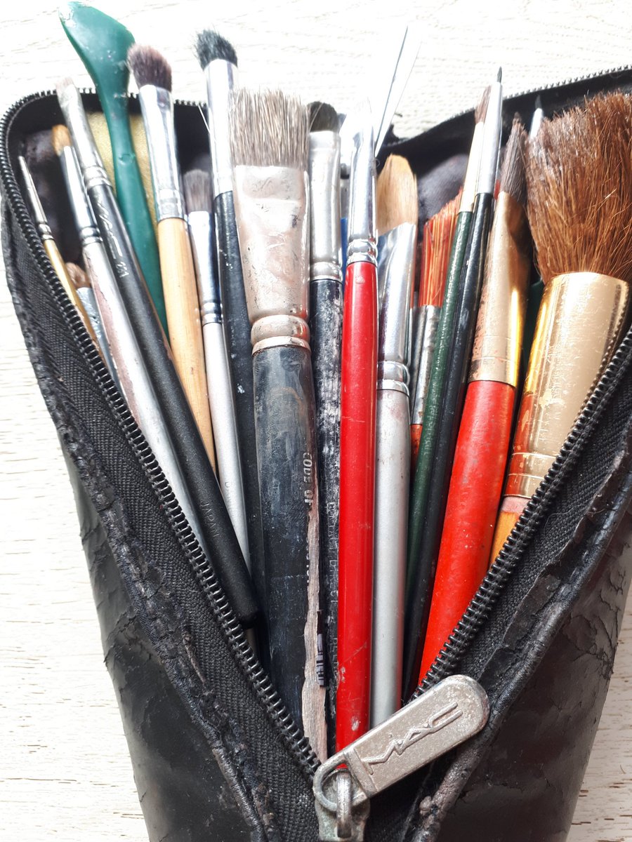 katesfxmakeup's tweet photo. SFX shoot tomorrow #oldbrushes #notnewforlong https://t.co/ewoikgFBoD