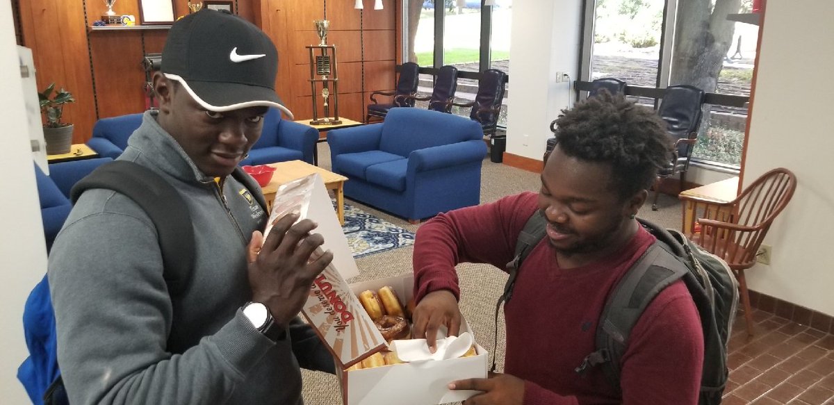txwesramsquad's tweet photo. Happy first day Rams! Member Cameron Bennett is out and about with a dozen donuts, one of which could be yours if you find him in time! #WheresCam 🤔 https://t.co/vZQGJwQ5YY