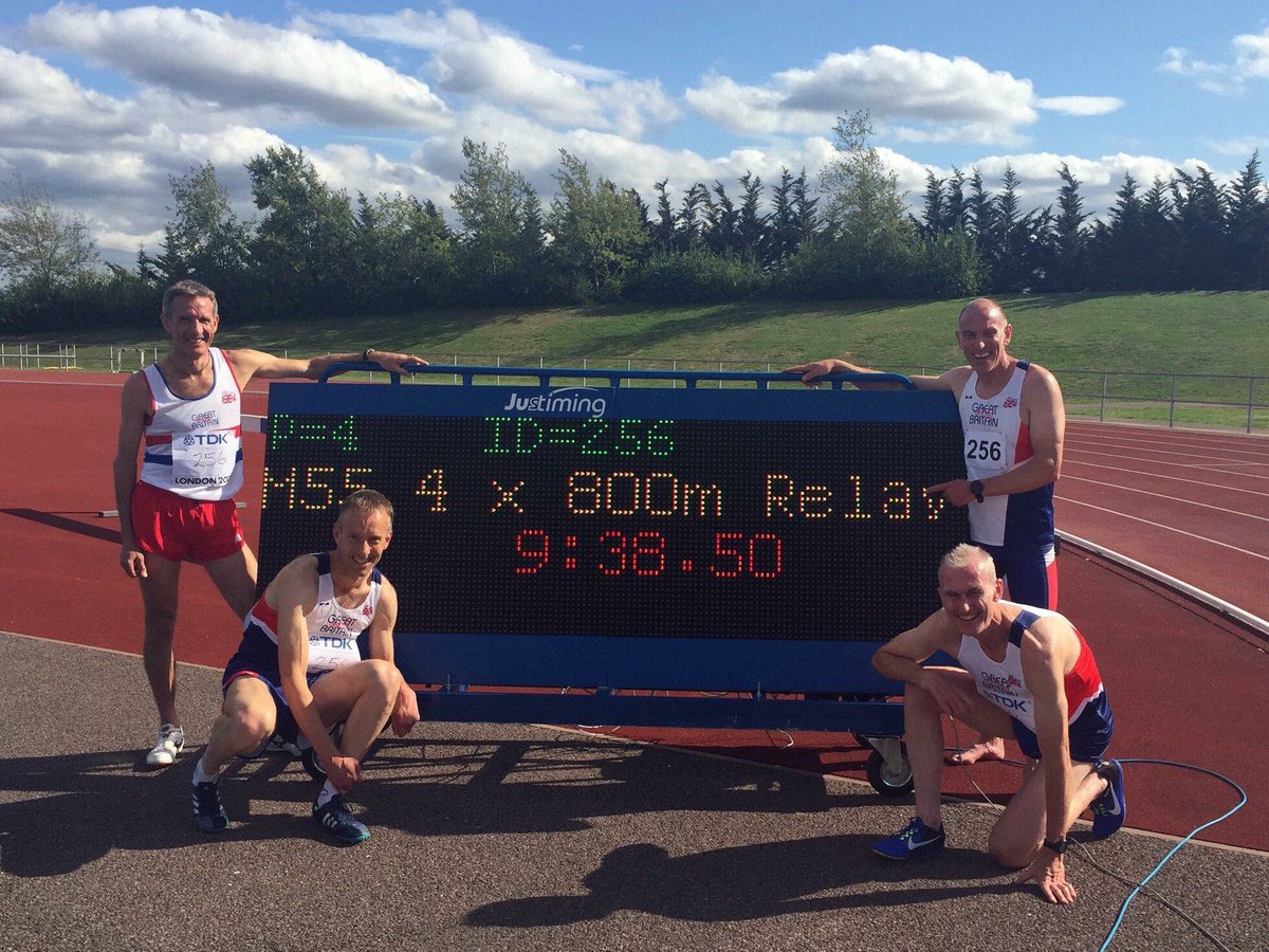 TWHarriers's tweet photo. 👏🏾🇬🇧🥇Well done to our Chairman, @andyhowey who took part in a successful attempt on the British 4 x 800m relay record at the Masters Grand Prix at Lee Valley Stadium https://t.co/CYzs7dPkCD