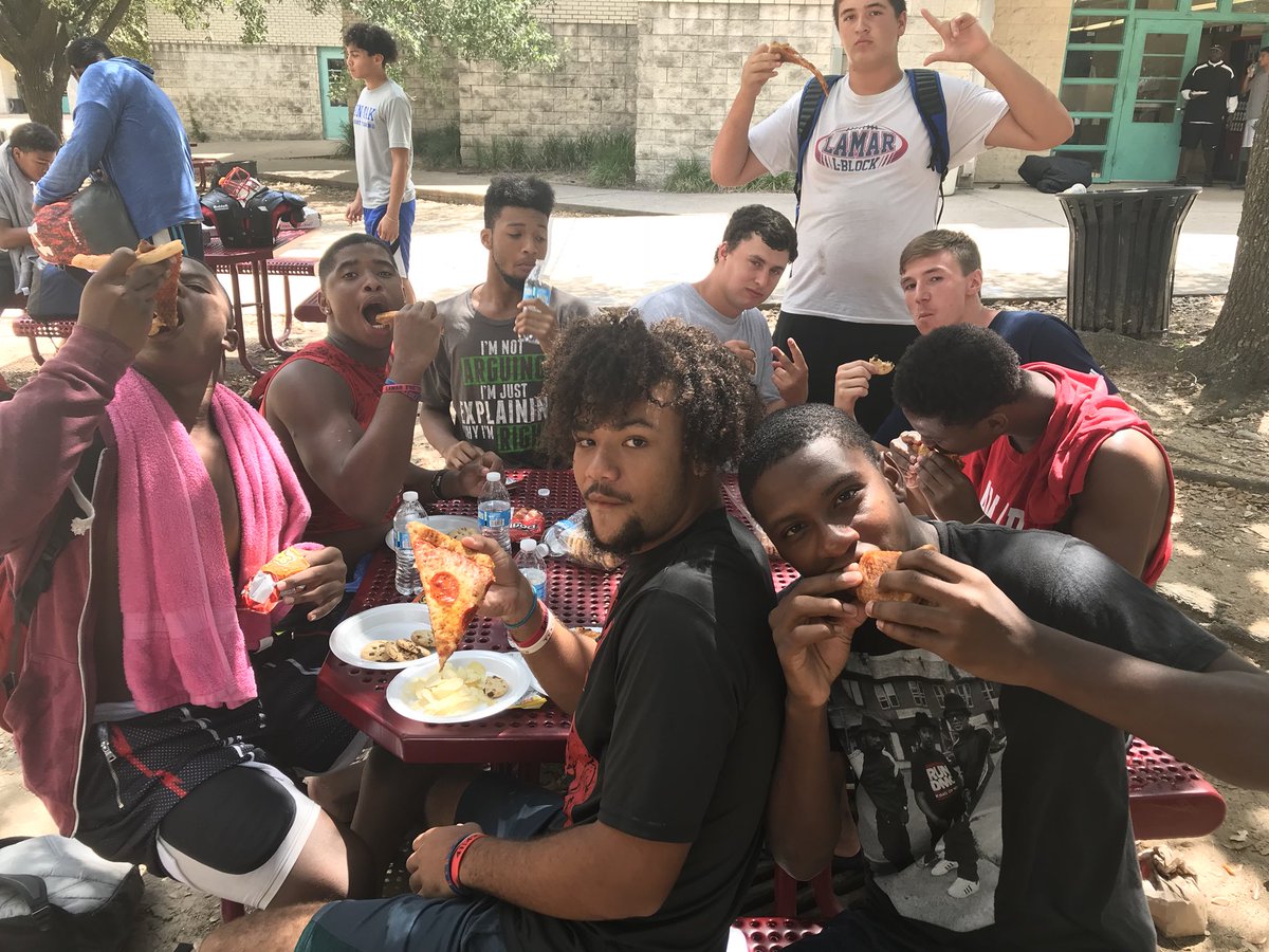 LamarTexansFB's tweet photo. Lamar Football enjoying @pinkspizza. We appreciate the support from Pink’s Pizza on Bissonnet in Houston. https://t.co/ijrPbTEroW