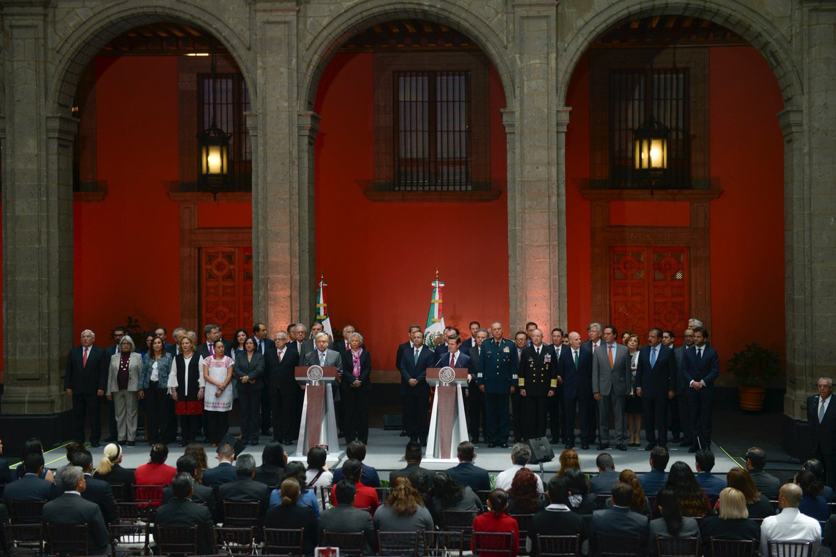 lopezobrador_'s tweet photo. Hoy inició la transición institucional https://t.co/yojCnS4DWx