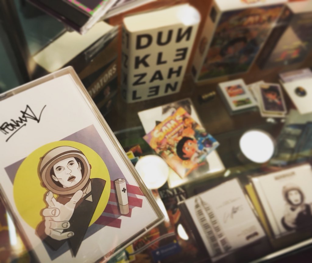 Wow! It’s cool to see my tapedesign at <a href="/gamescom/">gamescom</a> ...!!! Thank you @Tronimalmusic 
Hit me up if you’re at Gamescom and we’ll have beer ^_^ 
#gamescom #cologne #design #chiptune #tronimal #leavingearth #remix