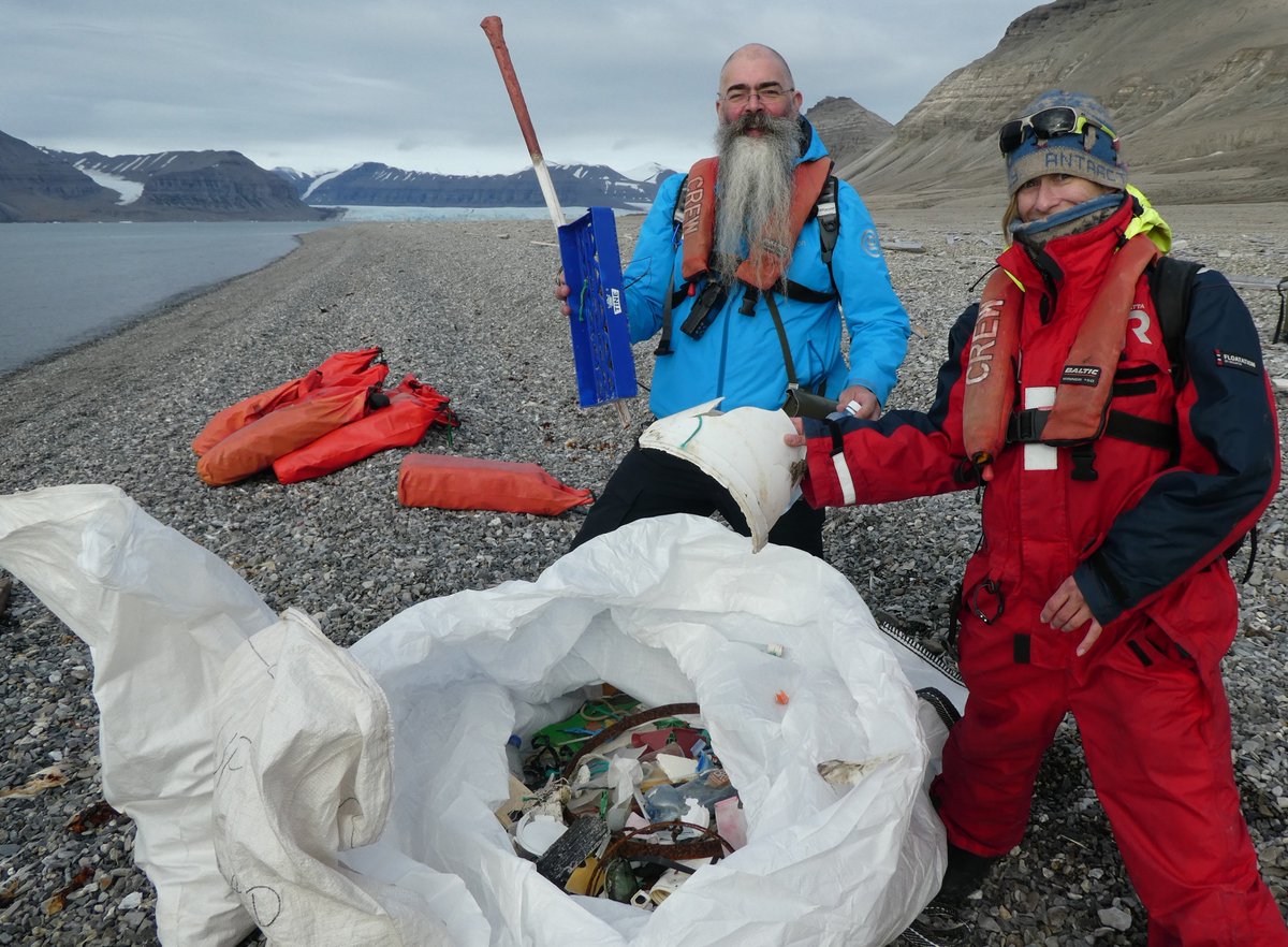 g_expedition's tweet photo. When visiting the wilderness and we find trash we pick it up! We just cannot help ourselves because we love to #CleanUpSvalbard We love #CleanSeas and see it as a moral obligation to remove the trash of other humans! Do you agree? #gadvcares #gadv #AECO Templefjorden #Svalbard https://t.co/RzaCRvS6si