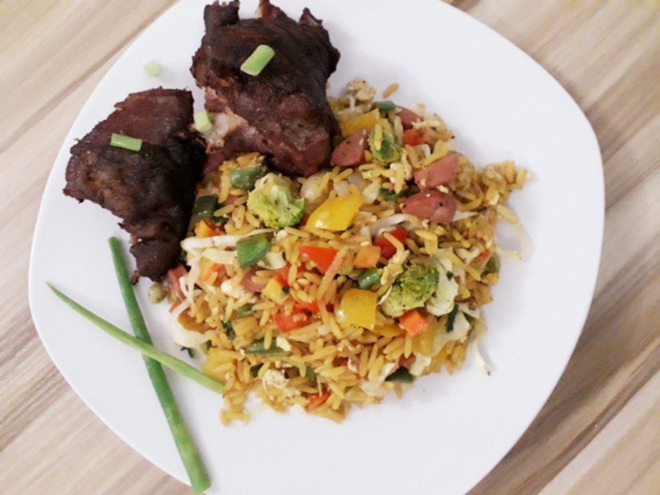ChammyChef's tweet photo. For the love of Fried rice 
#foodie #foodporn #friedrice #cookaholic https://t.co/KoFUiDpaVV