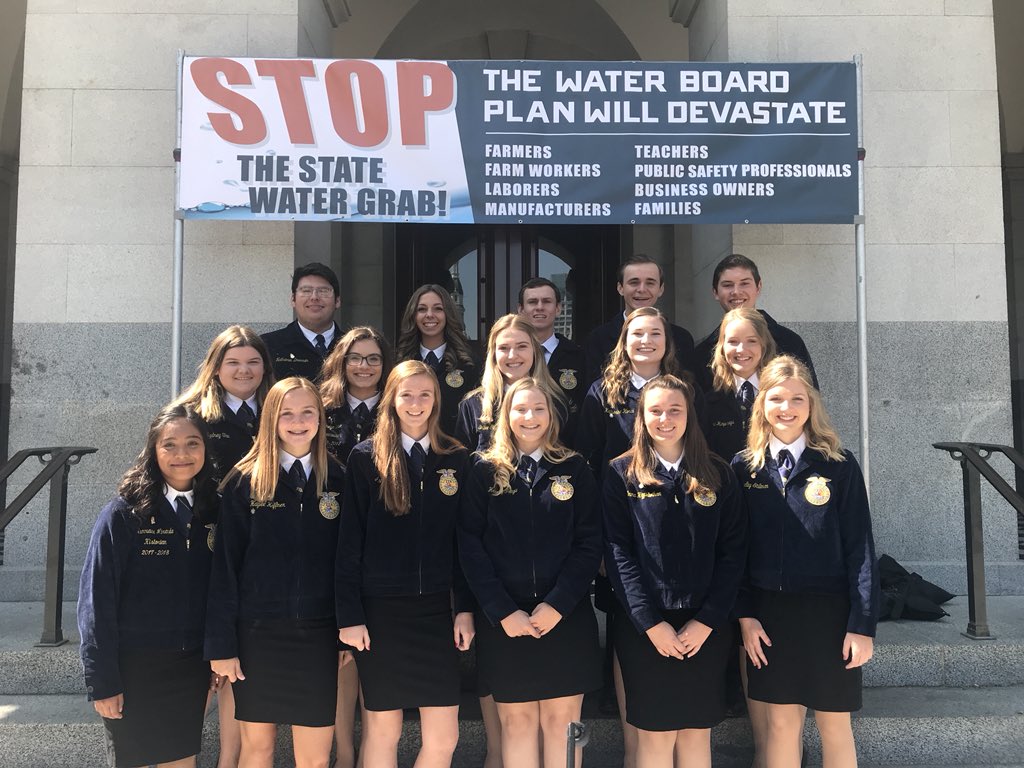 GV FFA is here and ready to fight the fight on our water rights! Thank you to MUHSD and Superintendent Peterson for allowing our students to be apart of today’s events! #cfbf <a href="/KevinSwartwood1/">Kevin Swartwood</a> <a href="/SuptPeterson/">Alan Peterson</a> #muhsd