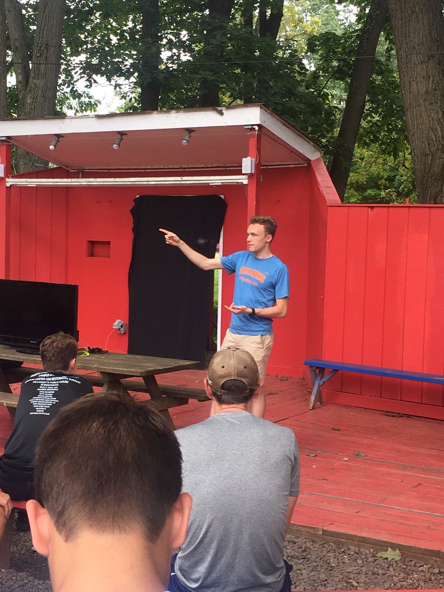 Roman XC and Track (@romanxcandtf) on Twitter photo Here at <a href="/briarwoodrc/">briarwoodrunningcamp</a>
Listening to 3:55.97 miler @cmarqq about dealing with nerves and setting goals! Here at <a href="/briarwoodrc/">briarwoodrunningcamp</a>
Listening to 3:55.97 miler @cmarqq about dealing with nerves and setting goals!