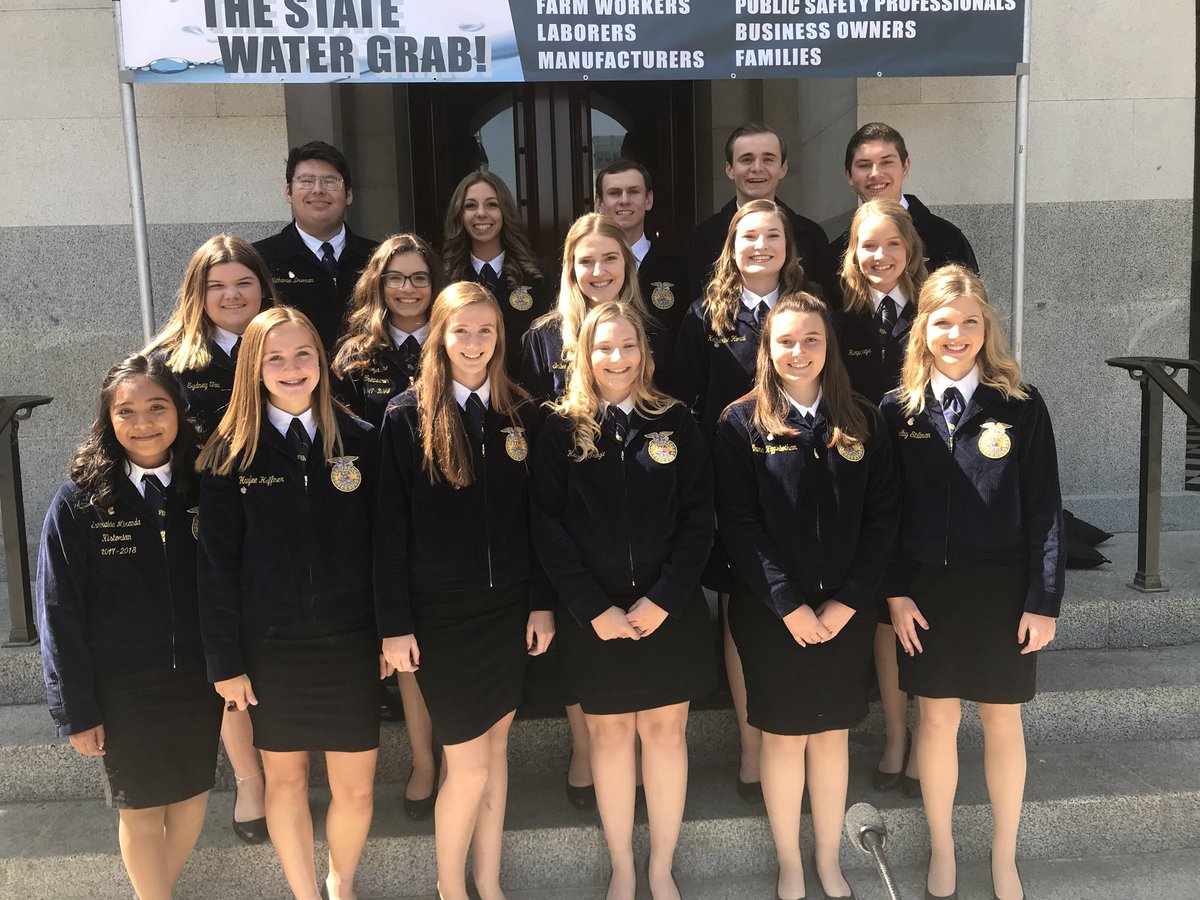 Muhsd students representing our community!  #communityissue #stopthestatewatergrab  #muhsd <a href="/MercedUHSD/">MercedUHSD</a>