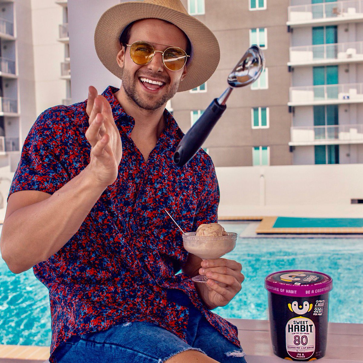 SweetHabit's tweet photo. Do you #GottaHabit? Satisfy your summertime cravings with a scoop of PB &amp; Fudge!
•
📷: @PatrickVanNegri https://t.co/4DHm0HsJw2