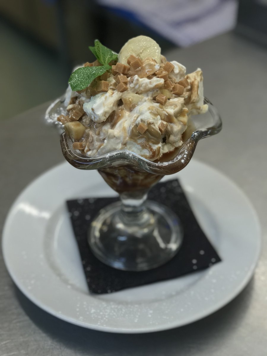 RetreatUK's tweet photo. Our Banana Eton Mess was incredibly popular.... what’s your favourite Eton Mess combination? https://t.co/JK3BDvon1E