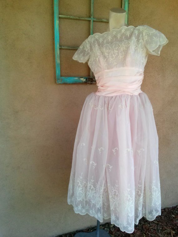 Vintage 1950s Party Dress Pink Ballgown Cinderella Cupcake Dress B40 W27 #W27 #BridalFashion #lolita #PinkPartyDress #Ballgown #50sPartyDress #PartyDress #MaidOfHonor #WeddingDress #bycinbyhand 
$235.00
➤ goo.gl/44voeV
via @outfy