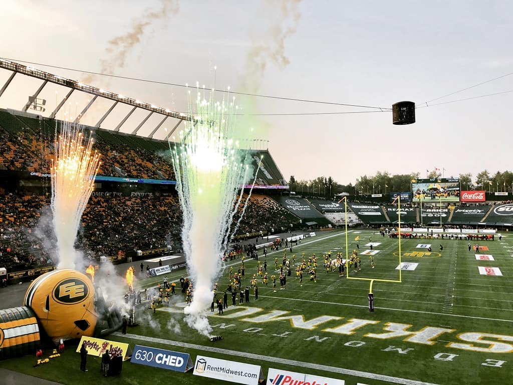 kidsupfrontYEG's tweet photo. Whatta #game! We're still feeling the effects of the @EdmontonEsks's big #win over Montreal this past Saturday! #KidsUpFront #Edmonton was able to send 758 #kids to experience an #Eskimos game and cheer on their home #team. A big #thankyou to our #donors for making this possible! https://t.co/zAnS4e5PS5