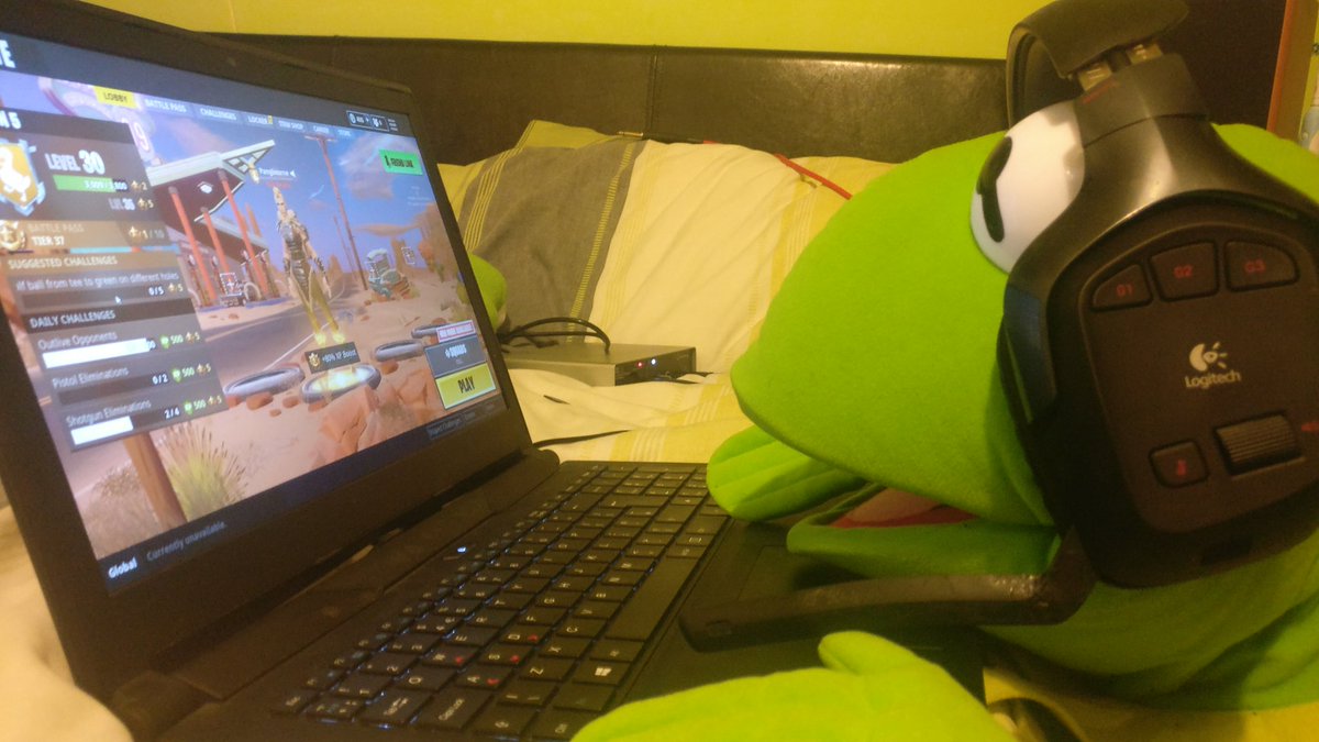 runecrossbow's tweet image. so glad my son likes the shirt I got him, love him to pieces x