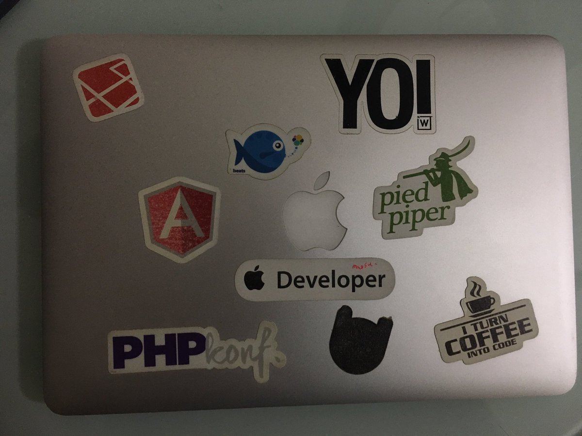 guneycob's tweet image. #laravelstickercontest2018