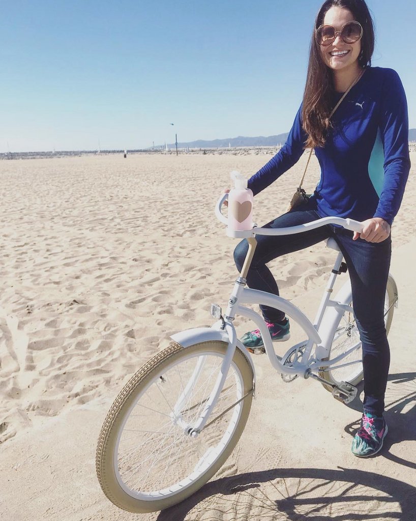 villycustoms's tweet photo. Soaking in a few more beach days before Summer ends
📸: @AnnaMart55 (via Instagram) https://t.co/OyJ6eV3rg8