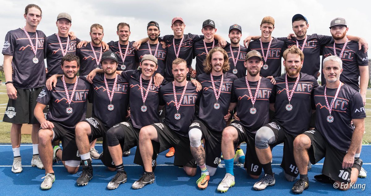 UltimateCanada's tweet photo. The 2018 Canadian Ultimate Championships Open division presented by @DiscraftULT is in the books!
Gold: Phoenix (ON)
Silver: Alberta Flatball Club (AB)
Bronze: Grand Trunk (ON)
Spirit: Houdd (ON)
Congrats to everyone for a great tournament! Photos: @universepoint 
#CUCBrampton https://t.co/BWWfthGf6L