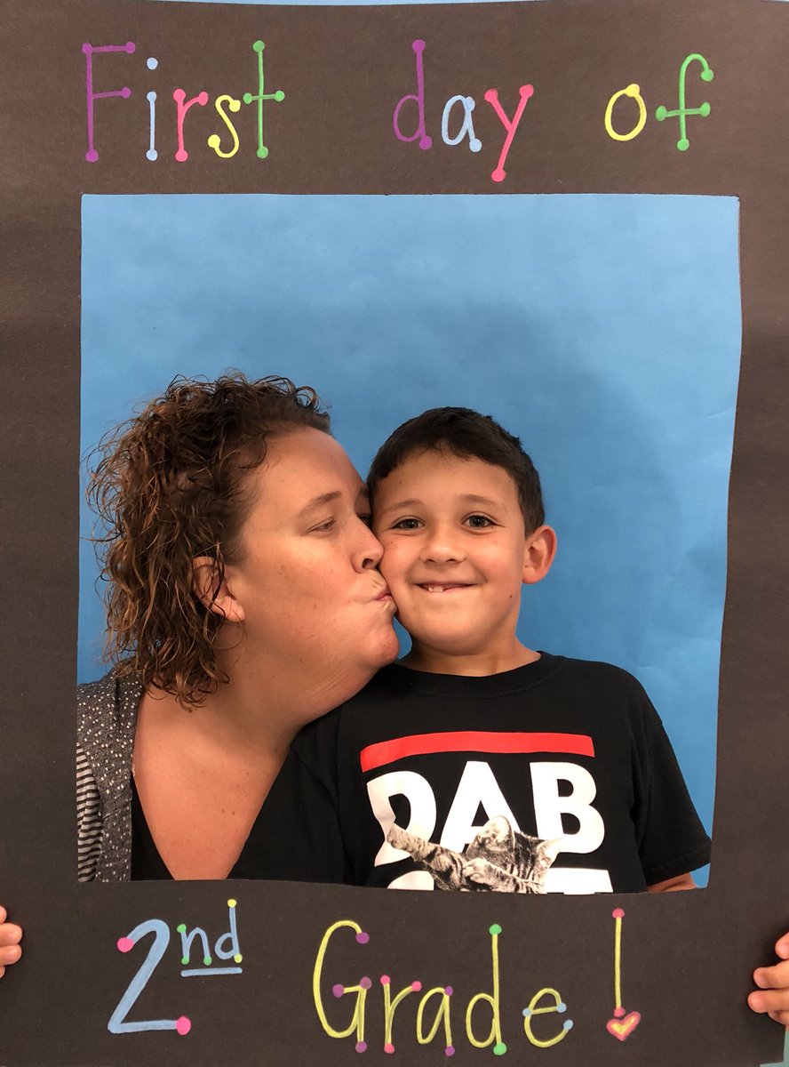 bailey_hodges44's tweet photo. 2nd graders having an awesome #bethelfirstday ❤️ https://t.co/WhZudRDI4E