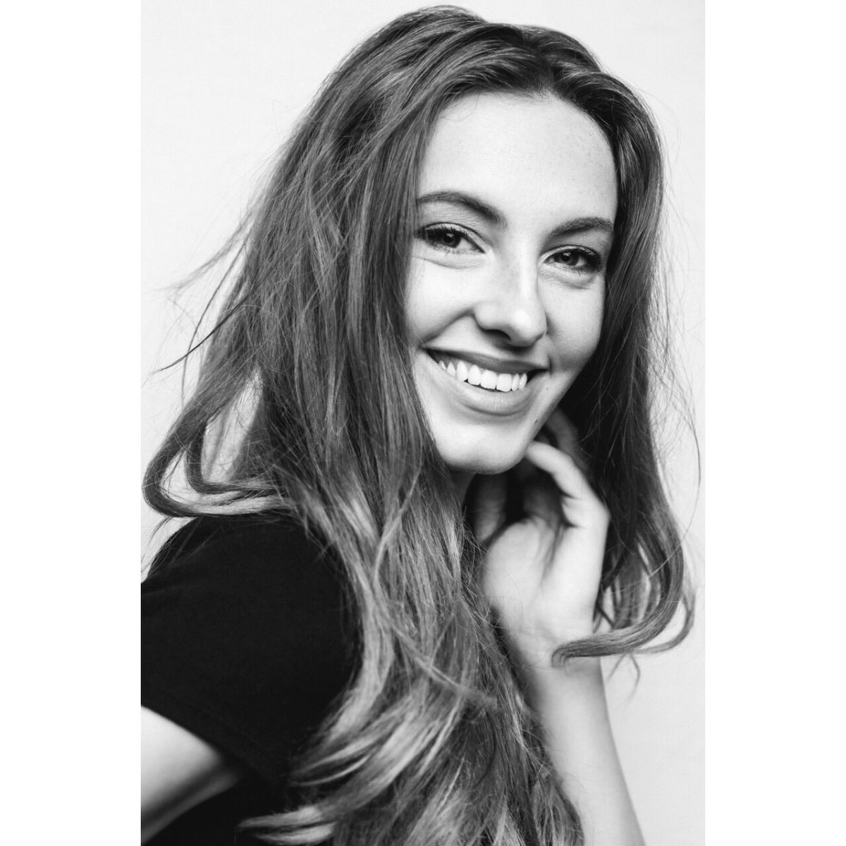 bayek's tweet photo. Portrait of Anna 📷🙂 https://t.co/AWTLPCwB65 #portrait #PhotographyDay #portraitphotography #London #bma_models #fashionportrait https://t.co/jrPXxl9kGg
