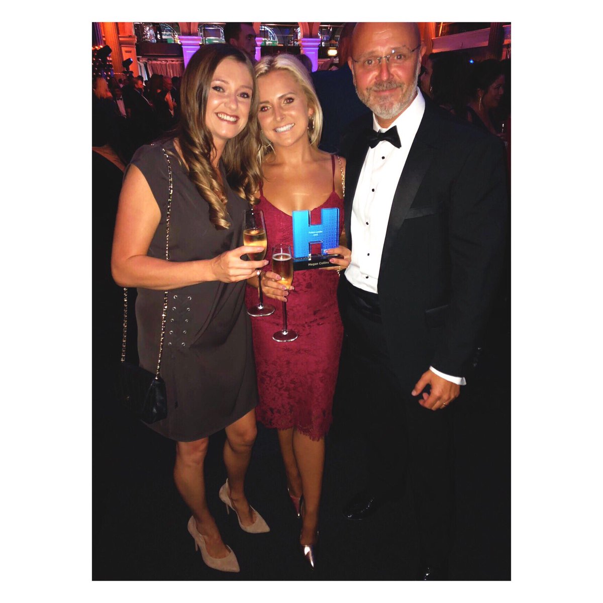 MC_HaysBurnley's tweet photo. Such a good night at our annual Summer Conference on Friday. Absolutely thrilled to have received the ‘Future Leader 2018’ award. Thanks to my number 1 for the nomination @JeffTaylorlanc 💙👍🏼 #OneHays #MyHaysStory https://t.co/Awtp1fE9f1