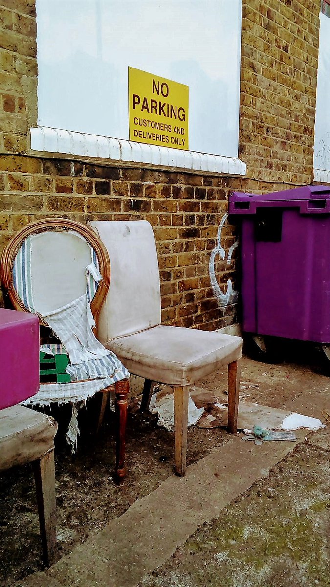 blackcohosh333's tweet photo. #Noparking but do please take a seat by the bins on #HackneyRoad #Hackney #EastLondon #OnlyinHackney #Urbanlife #Urban #eastlondon https://t.co/e7GMAhp22V