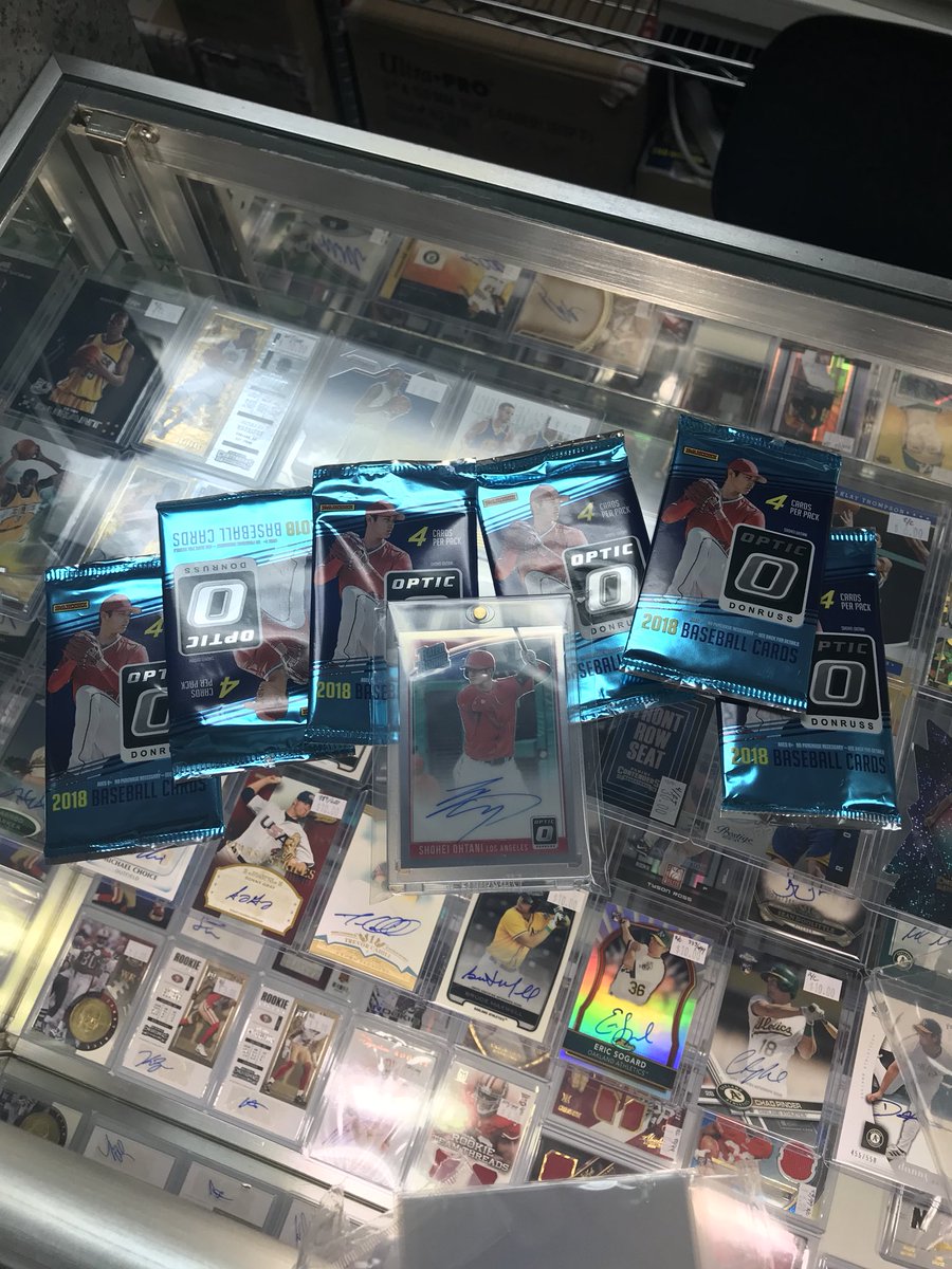 Ryan_Channels's tweet photo. So I bought 6 packs at the LCS and this happened @PaniniAmerica @Mike__McKenna @WatchTheBreaks 🔥🔥🔥🔥 @GoGTSLive my hands are shaking 😂 https://t.co/CsOqrTYHET