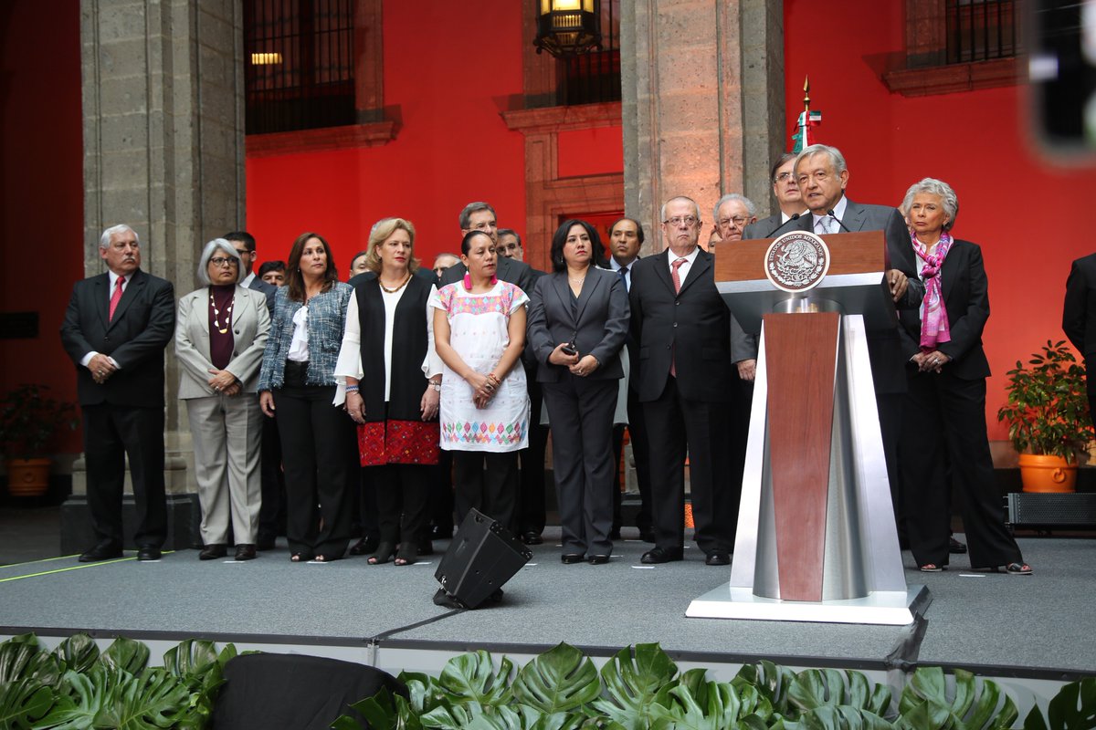 lopezobrador_'s tweet photo. Hoy inició la transición institucional https://t.co/yojCnS4DWx