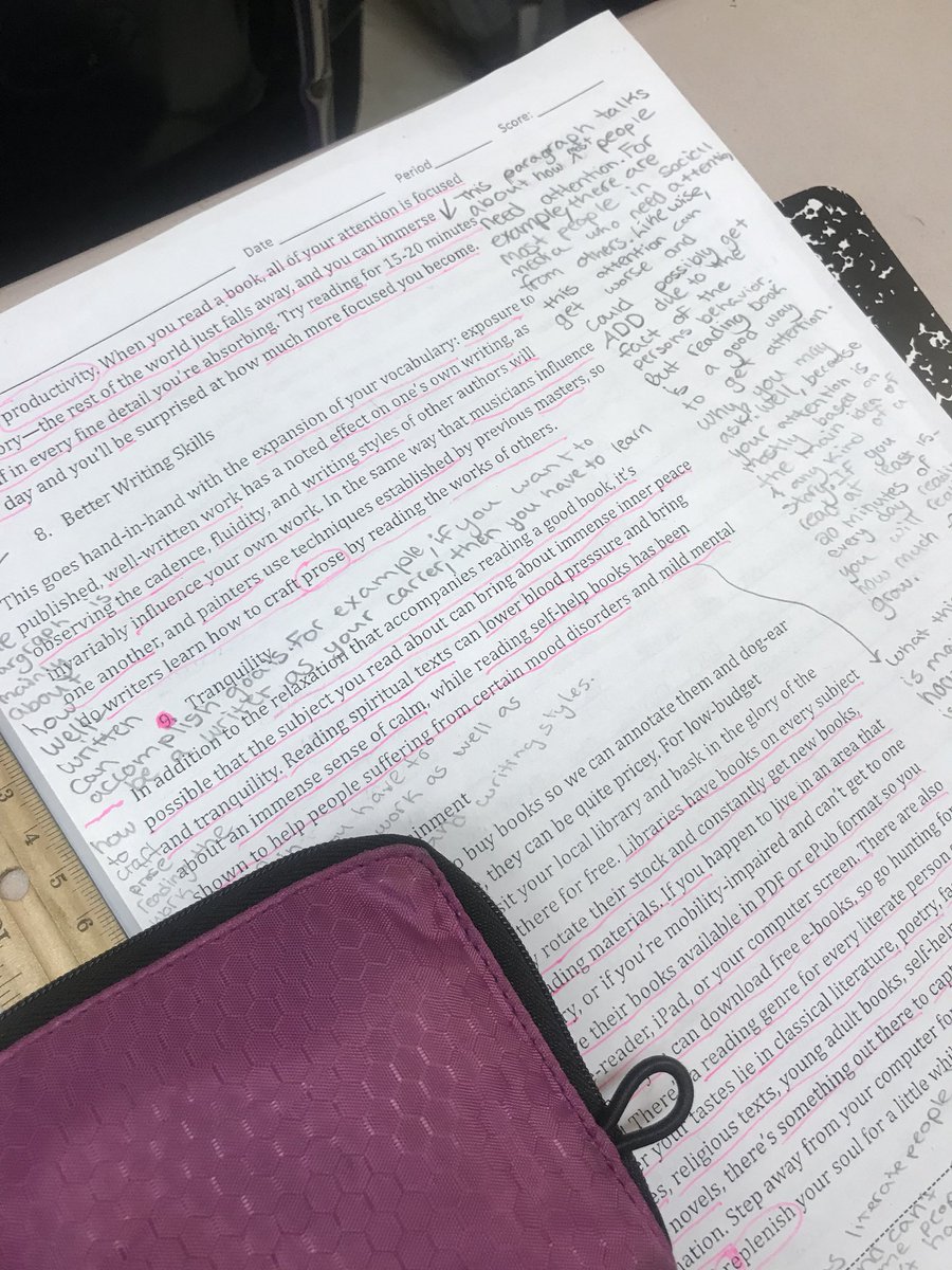 Ripsie80's tweet photo. Late post, but off to a great 2018 school year! Honors students presenting on the 10 benefits of reading after they analyzed their article. #education #SanFernandoMiddle #readingrocks! @SFMSprincipal @SFMSTrinidad https://t.co/03EobU9ytw