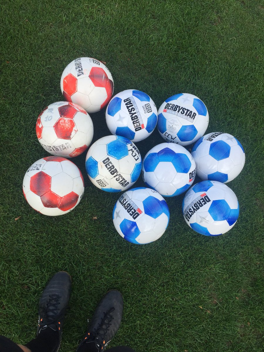 Eerste training van het seizoen⚽️ #eindelijkweerbeginnen #opleiden