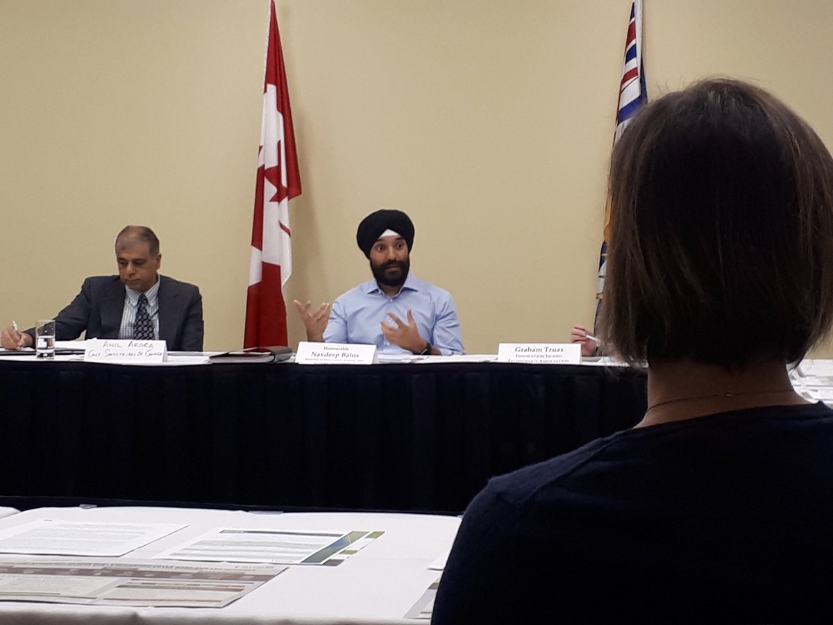 NavdeepSBains's tweet photo. Thank you @InnovationIsl for hosting the roundtable part of our national consultations. Our discussion was an important step in helping us understand what measures must be taken to unleash innovation while building trust with Canadians. #CdnPoli #CDNdigitalTalks https://t.co/Xfi81LAtFD