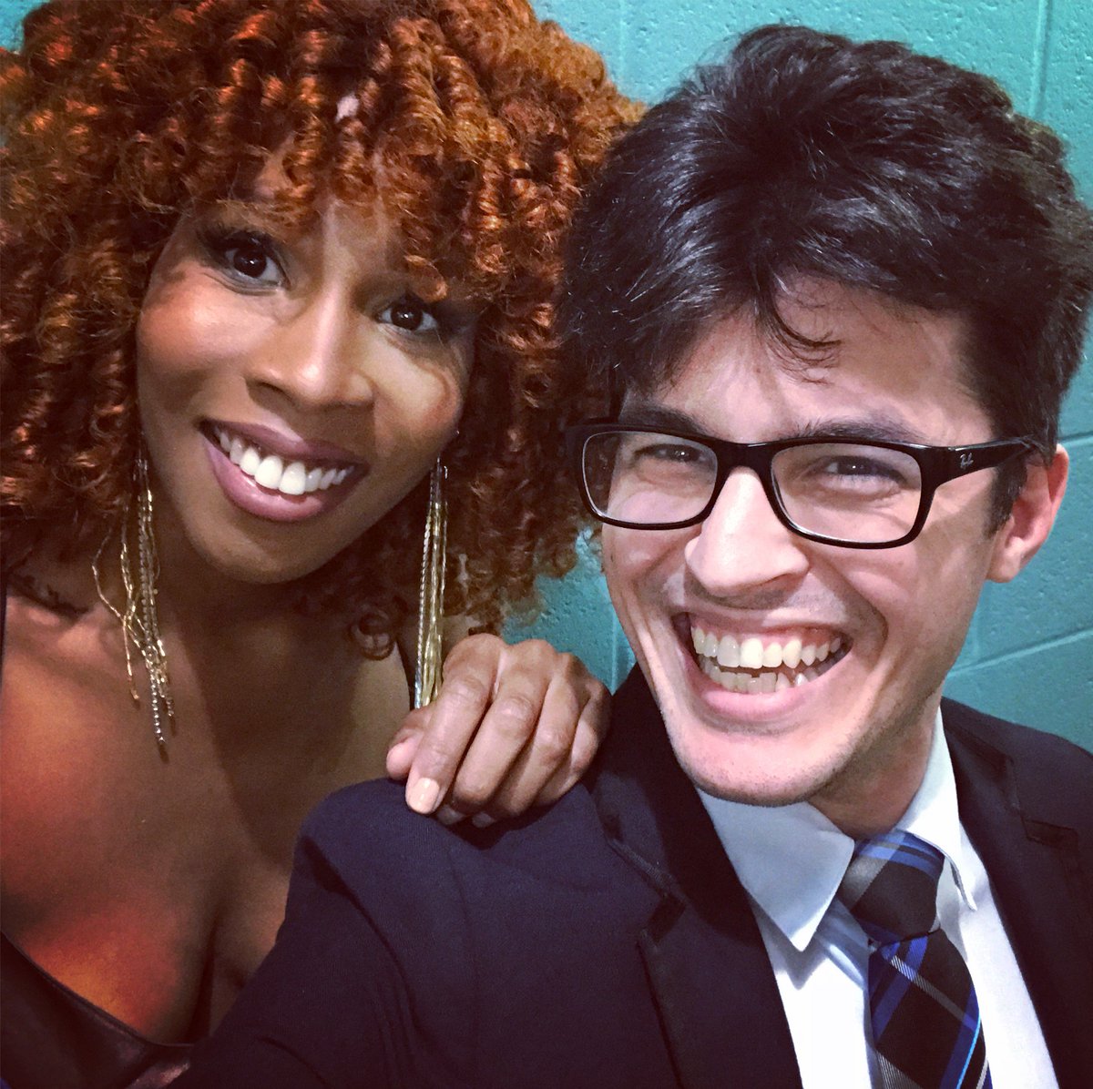 DanielEspeut's tweet photo. I want to give a shoutout to my fellow @SurgeTVnation #host, @DaniiRoundtree! While I cover #film and #music, she will handle the world of #fashion. Welcome to the #SurgeTV team #DaniiRoundtree!
-
#SurgeTVNation #SurgeTelevision #Atlanta #TVhost #actress #actor #TV #television https://t.co/UmMVPQt7cg