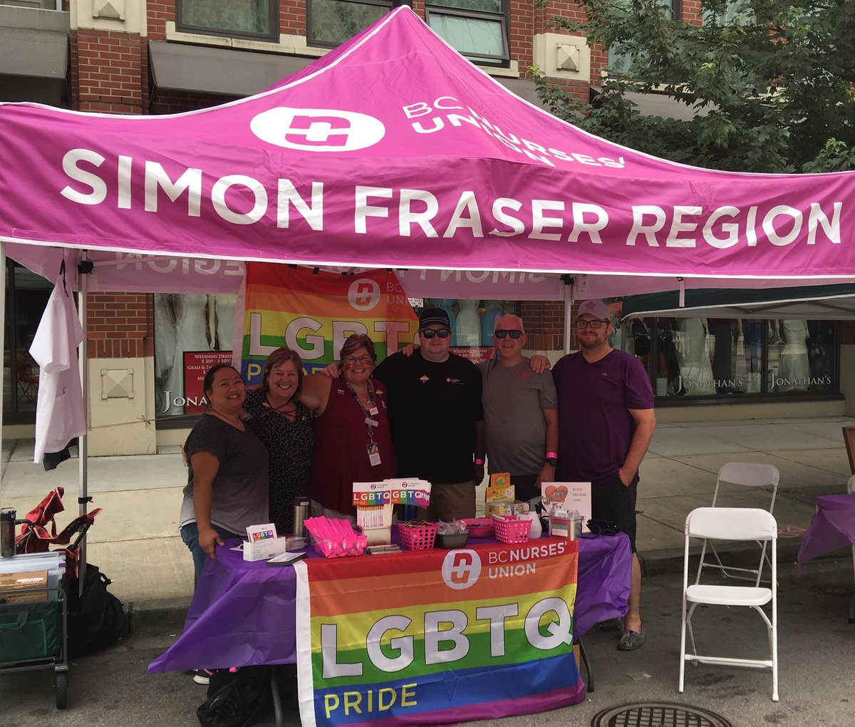 BCNursesUnion's tweet photo. Thank you to the BCNU Simon Fraser region executive that were at New West Pride street festival on Aug 18. BCNU believes in creating a genuinely welcoming environment for all people who access health care services. #communityoutreach #LGBTQ #Pride https://t.co/a9mL5ywVSE