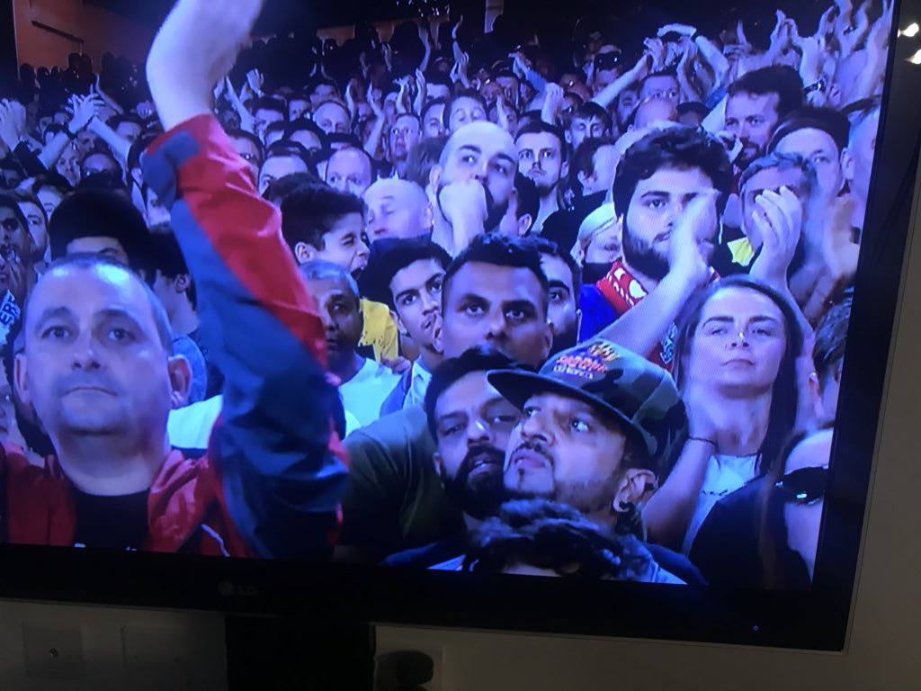 sukirandhawa4x4's tweet image. @jazzyb and @ParvTaggar at the @LFC game #Hurrr