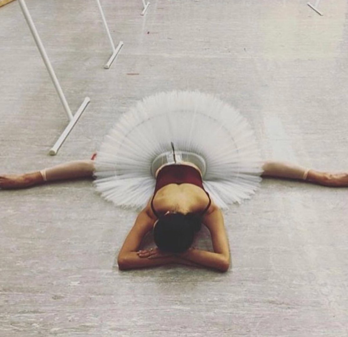 TheBarMethodWP's tweet image. Monday mood. 😊 #Monday #barmethod #fitfam