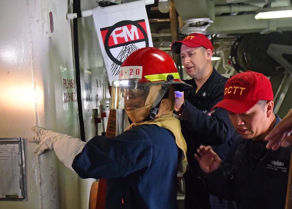 NavysFlagship's tweet image. Blue Ridge starts this week with an emphasis on damage control drills as part of MOB-D! #FinestintheFleet #NavysFlagship #ussblueridge #lcc19