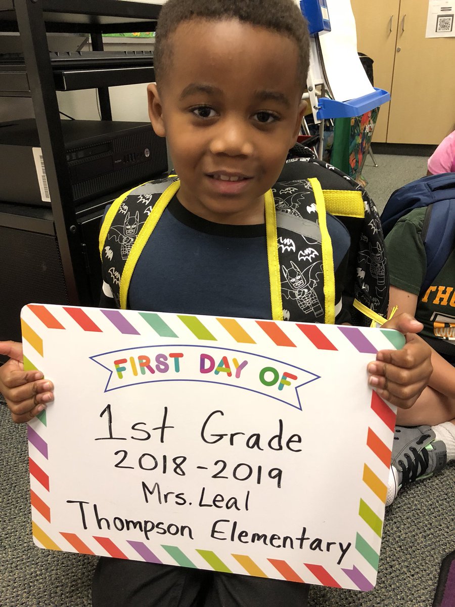 Mrsleal2018's tweet photo. Those smiles are contagious. #cfbfirstday #ThompsonIsExcellence https://t.co/40sLpVAQer