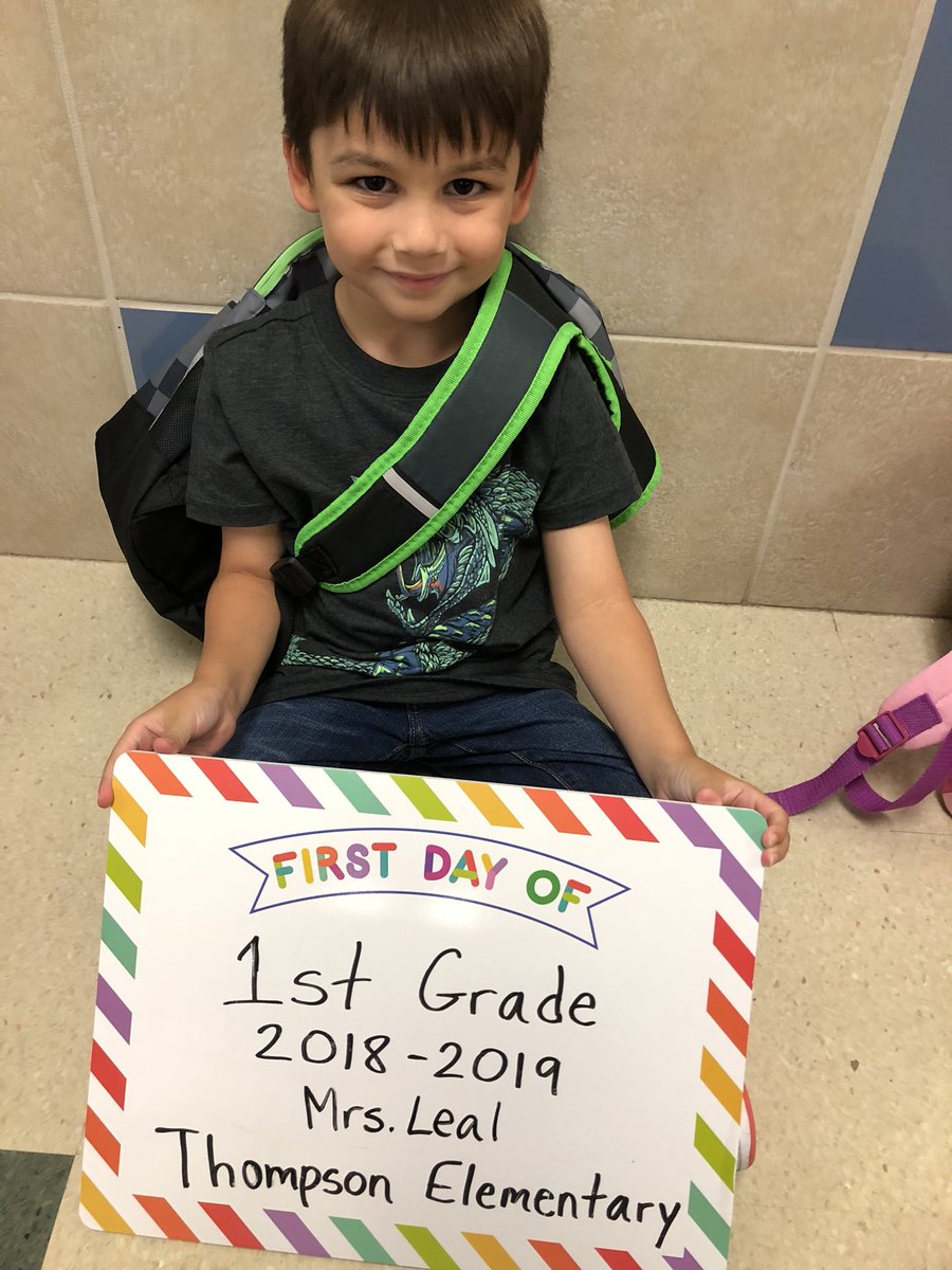 Mrsleal2018's tweet photo. Those smiles are contagious. #cfbfirstday #ThompsonIsExcellence https://t.co/40sLpVAQer