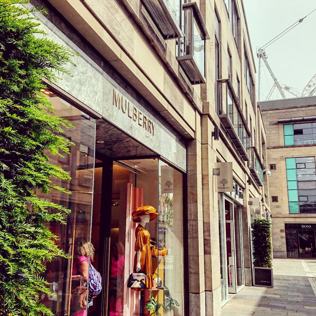 EdinburghLBB's tweet photo. Ever gazed wistfully at a @MultreesWalk window but walked on by? In our exclusive new interview, #Multrees Marketing Manager Claire Yetton tells us why all should take the plunge! #EdinburghStyle #Edinburgh https://t.co/dg1golbMcK https://t.co/vn5TRmYoyR