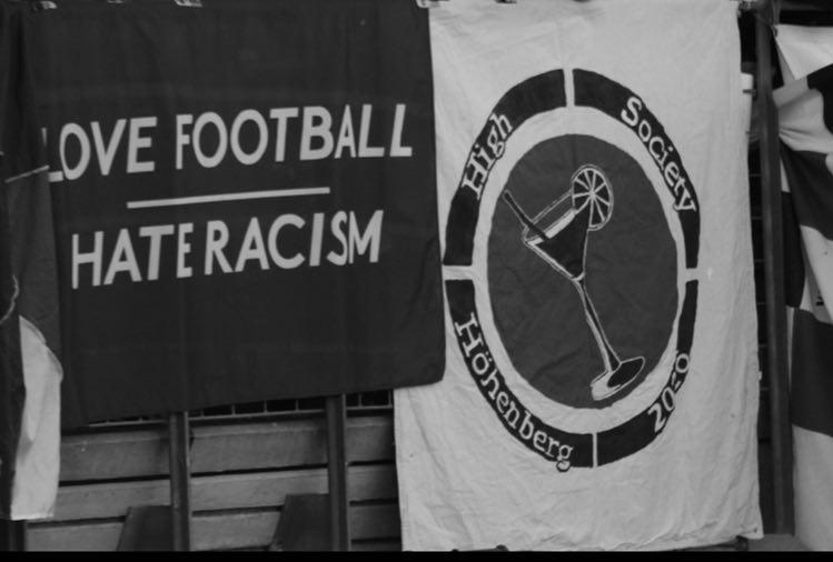 FasziFankurve's tweet photo. „Tritt mit mehreren Metern Anlauf gegen den Kopf“: Die antirassistische Fangruppe High Society Höhenberg hat sich zu den Angriffen von anderen #Viktoria #Köln-Fans zu Wort gemeldet: #VIKRBL https://t.co/7HXqDMyaKI https://t.co/MjuVXQRUWa