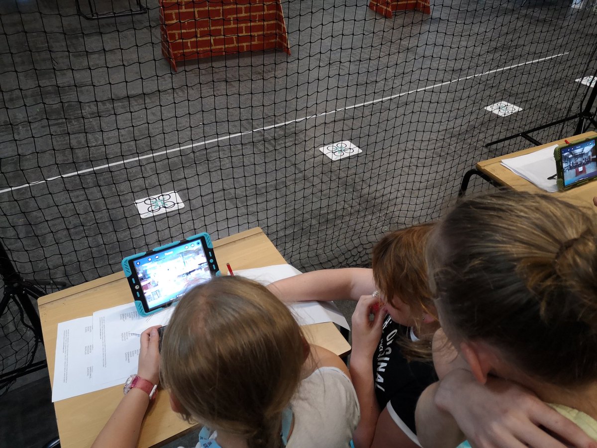 skillsupplyuk's tweet photo. A great day @ #SkillClubs using @ParrotEducation @Parrot Mambo #drones flying &amp; racing. Set up with 4 Squadrons (including an all girl team 😎) children overcame a range of challenges including FPV anagram solving and some great light painting too. #droneskills #STEM #steam https://t.co/zsoRDSjAs5