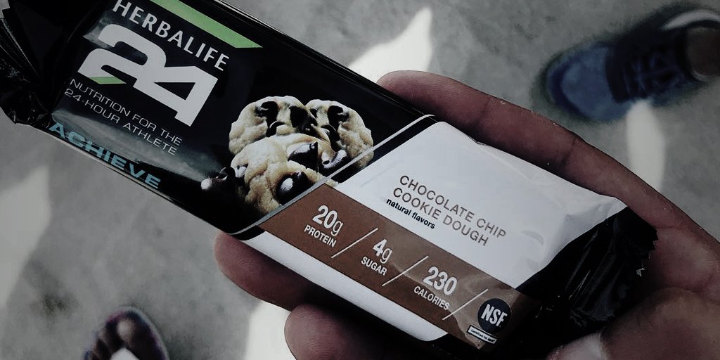 Herbalife24 tweet media