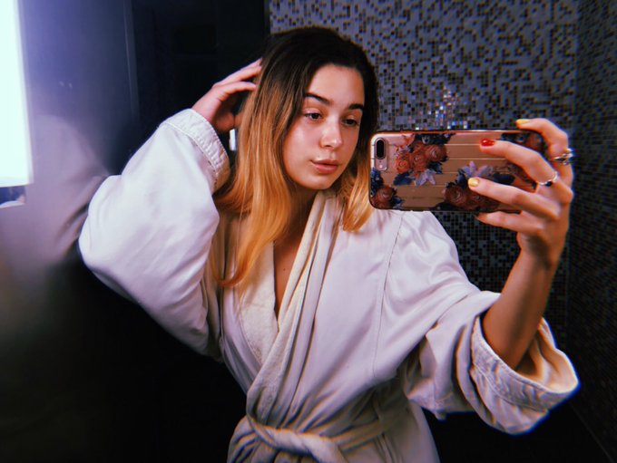 🧡💦 Spent the beginning of my day appreciating the spa life with my spa wife, @lilsawwaann. https://t<a href="/tag/throwbackthursday"class="tags"><span>#throwbackthursday</span></a><a href="/tag/exxxtrasmall"class="tags"><span>#exxxtrasmall</span></a>