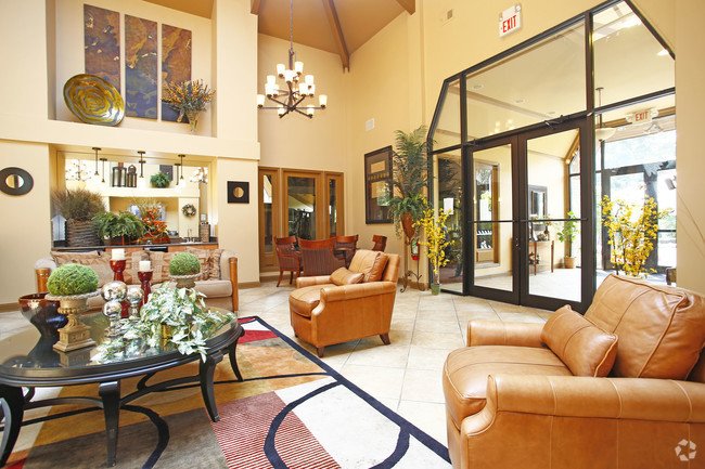 HiddenLake01's tweet photo. The amenities speak for themselves... Stop in today!

- Swimming Pool
- Tot lot
- Fitness Center https://t.co/MuHtKNxSaY