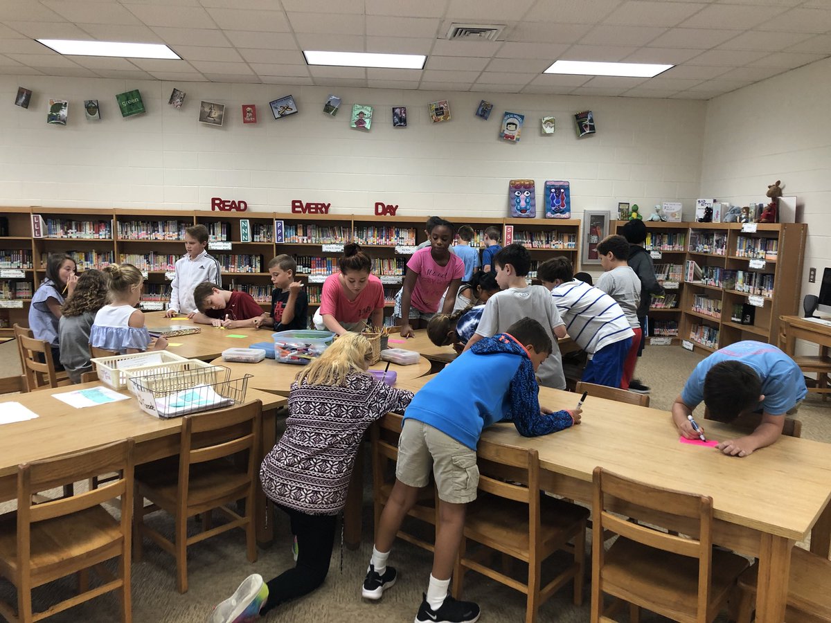 MrsHowardReads's tweet photo. Kind Blasting the Library! Students wrote kind notes to hide in library books for other students to find later! #choosekind #ceslibrary https://t.co/MNIPEpfd5n
