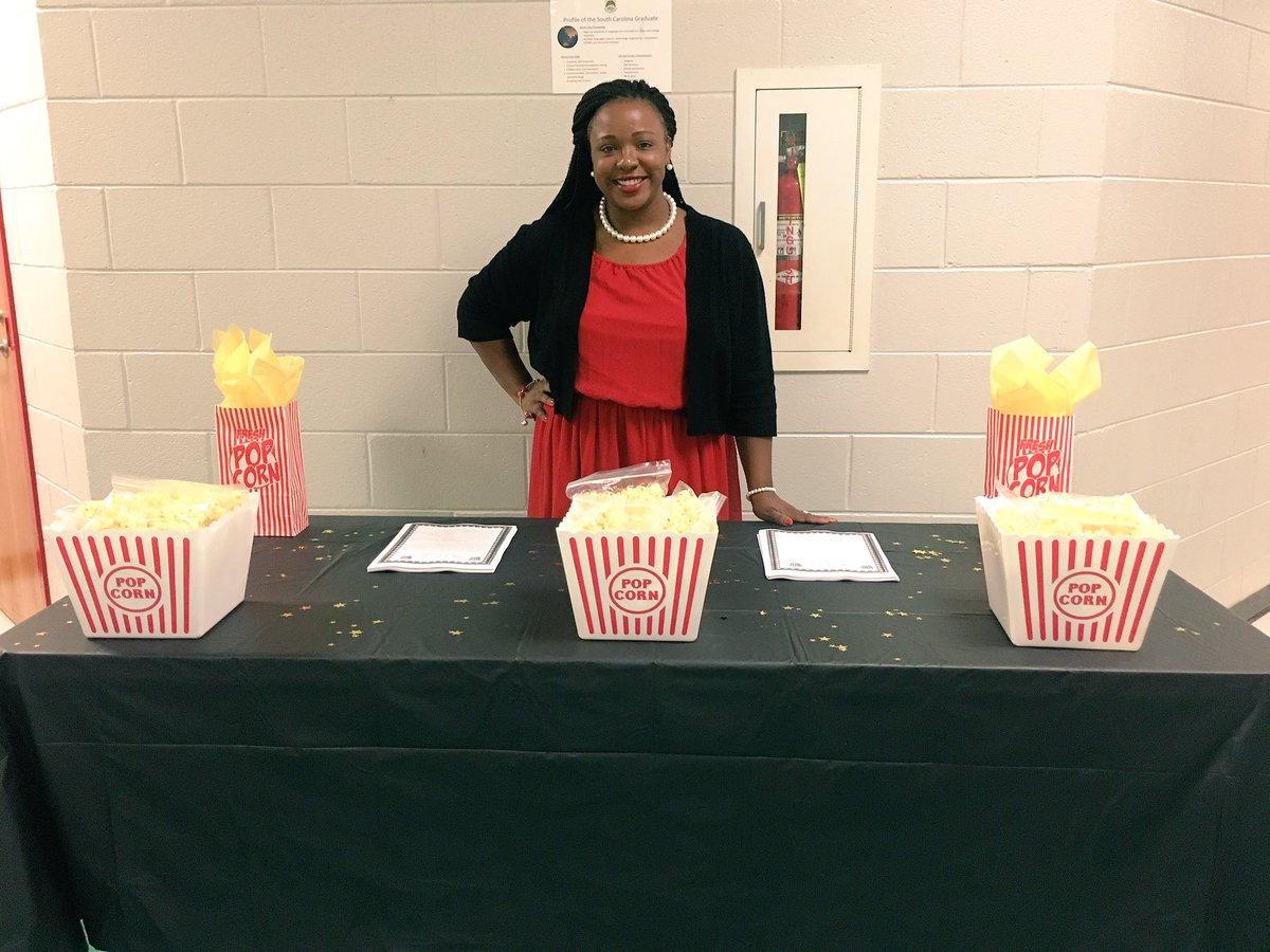 iCounselStars's tweet photo. “POP IN TO SEE YOUR SCHOOL COUNSELOR” this year! #MeettheTeacherDay https://t.co/VxjFpQKRQK