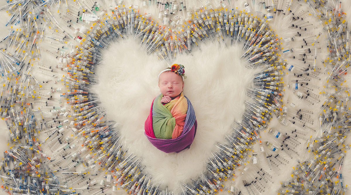 YourBabyLibrary's tweet image. Powerful IVF Newborn Photo Celebrates Parents' Rainbow Baby buff.ly/2vWu86q #infertility #ivf #pregnancy