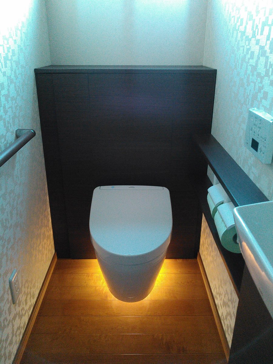 BIDOCORO おもてなしトイレ on Twitter "床から浮いているトイレ。TOTO社のレストパルF
